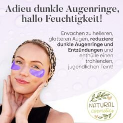 Frau mit Kopfband trägt lila Retinol & Collagen Augenpads unter den Augen