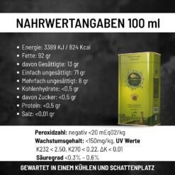 Elea Minon Olivenöl wird über einen frischen Salat gegossen